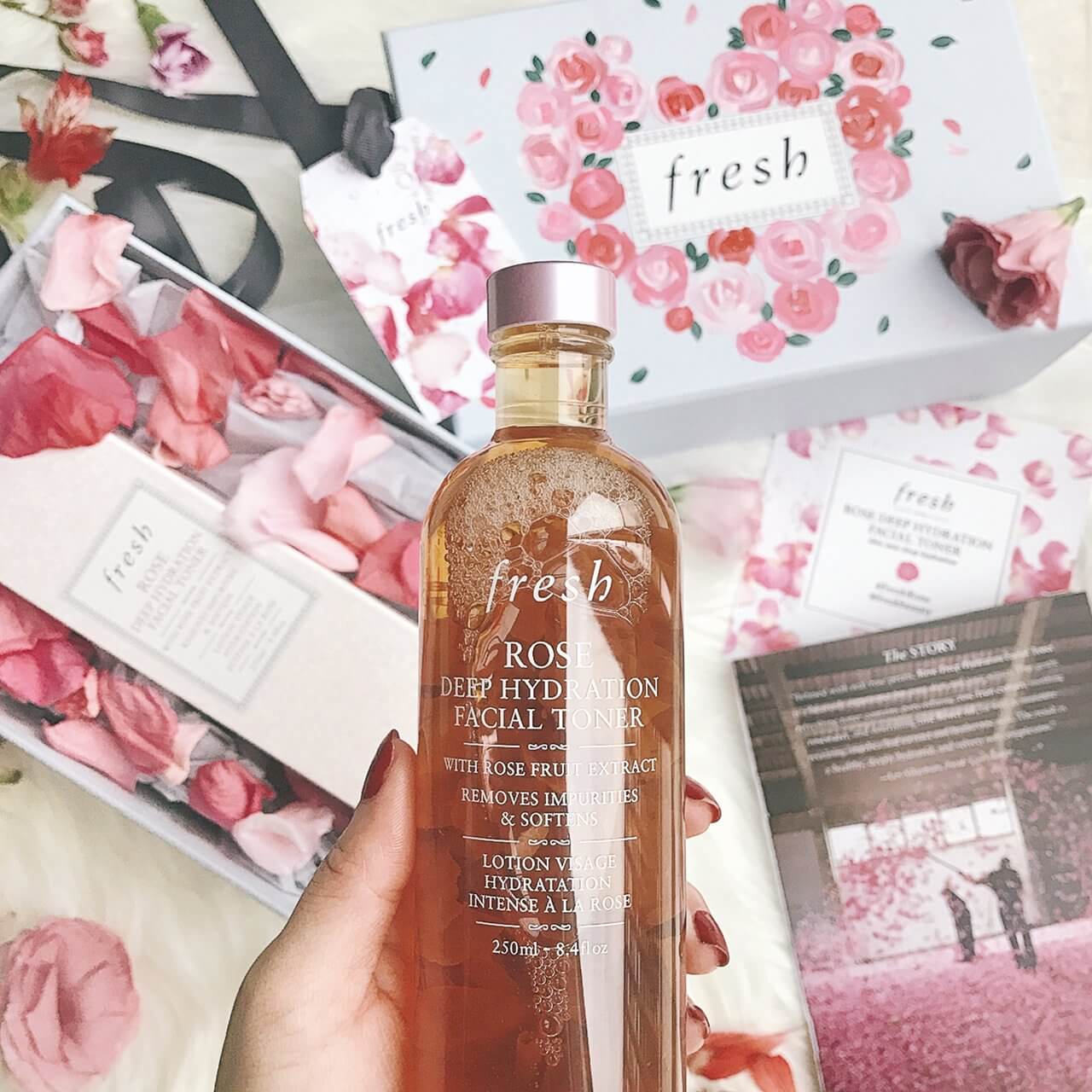 Fresh,Fresh ROSE Deep Hydration Facial Toner 250 ml,โทนเนอร์กุหลาบ,Fresh ROSE Deep Hydration Facial Toner รีวิว,Fresh ROSE Deep Hydration Facial Toner ราคา,Fresh ROSE Deep Hydration Facial Toner ดีไหม