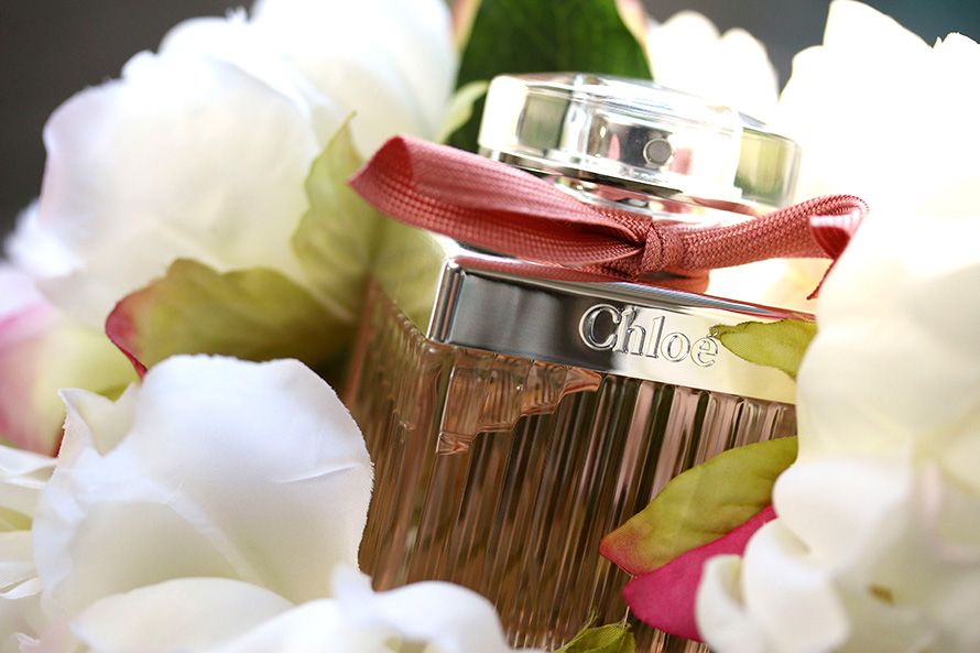 Chloe, Chloe Roses De Chloe, Chloe Roses De Chloe Eau De Toilette, Chloe Roses De Chloe Eau De Toilette รีวิว,  Chloe Roses De Chloe Eau De Toilette ราคา, Chloe Roses De Chloe Eau De Toilette Natural Spray Vaporisateur, Chloe Roses De Chloe Eau De Toilette Natural Spray Vaporisateur 1.2 ml., Chloe Roses De Chloe Eau De Toilette Natural Spray Vaporisateur 1.2 ml. กลิ่นกุหลาบที่หอมหวาน 