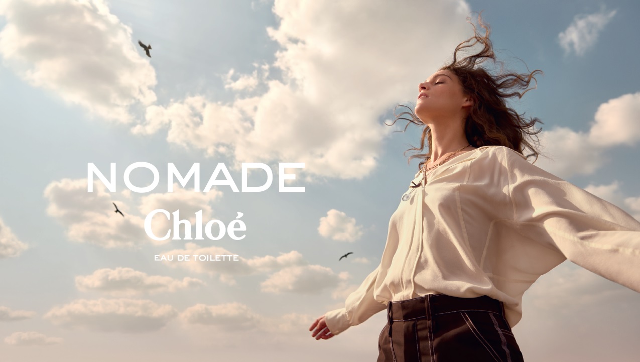 Chloe, Chloe Nomade, Chloe Nomade EDT, Chloe Nomade EDT รีวิว, Chloe Nomade EDT ราคา, Chloe Nomade EDT 5 ml., Chloe Nomade EDT 5 ml. น้ำหอมแนวกลิ่น Chypre Floral เสนอให้เห็นอีกด้านของผู้หญิงที่อิสระ กล้าหาญ ท้าทาย ชอบผจญภัย ใช้ได้ทุกโอกาส