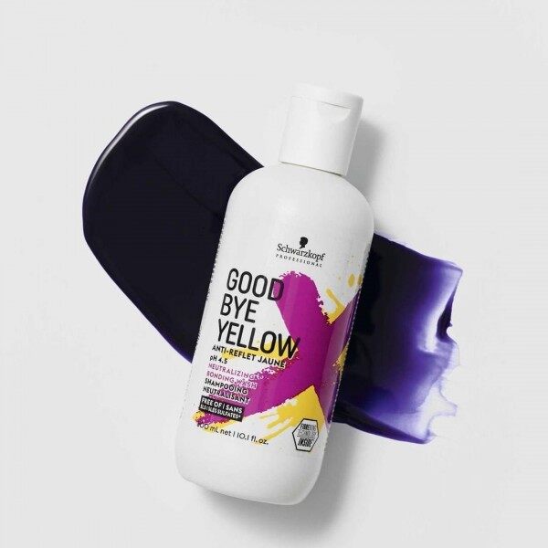 Schwarzkopf Goodbye Yellow 300ml แชมพูม่วงขจัดไรผมสีเหลือง ช่วยทำให้สีผมอยู่ทนนานมากยิ่งขึ้น