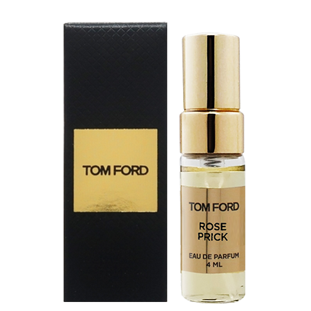 Rose Prick EDP 4 ml น้ำหอมที่สะท้อนถึงช่อดอกไม้ป่าที่หายากและงดงามเกินจะบรรยาย โดดเด่นด้วยไตรภาคีแห่งกุหลาบสามชนิด มอบกลิ่นหอมอันหรูหรา อบอุ่น