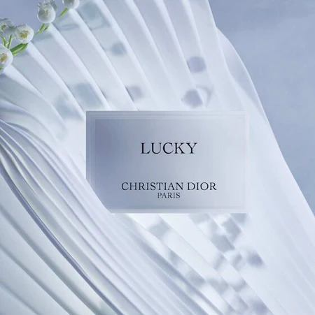 lucky Perfume EDP 7.5ml กลิ่นหอมดอกไม้อ่อนๆ กลิ่นเป็นดั่งเครื่องรางแห่งความโชคดี Lucky